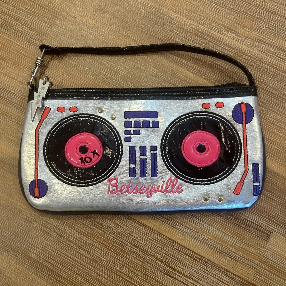 Vintage Y2K Betseyville by Betsey Johnson Silver Boombox Wristlet